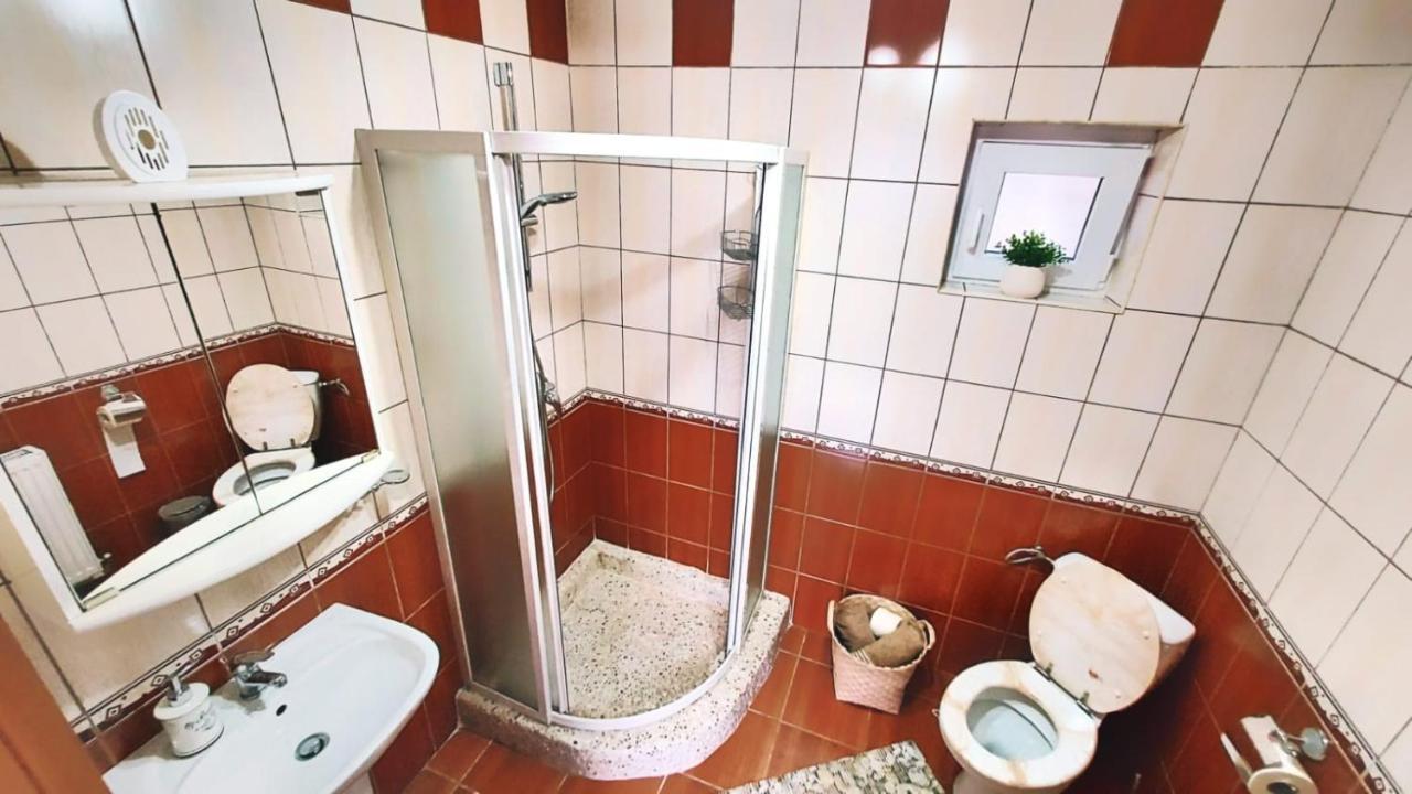 Apartament Lightning Vacation House Sighișoara Zewnętrze zdjęcie